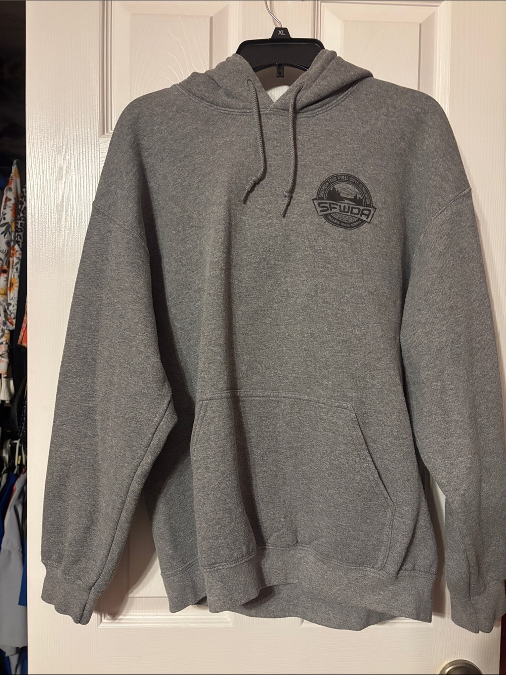 SFWDA Gildan Gray Pullover Hoodie with Subtle Chest Logo size large